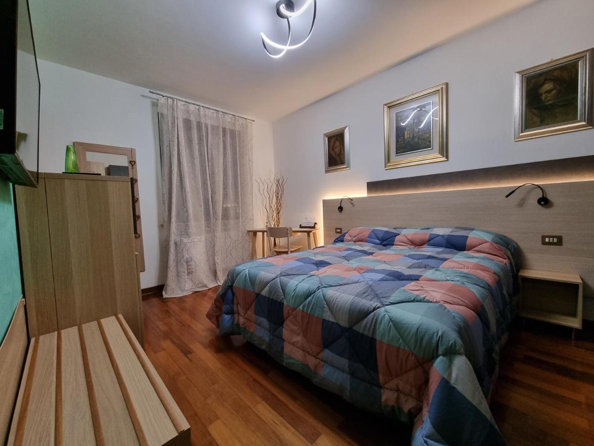 B&B Accanto Al Focolare 2 Удине Экстерьер фото